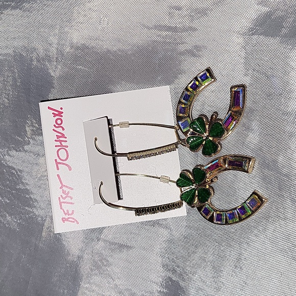 BETSEY JOHNSON Shamrock ☘️ - Picture 2 of 4